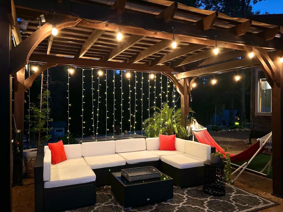 Waterfront Luxury Glamping Dome Hotell Rogersville Exteriör bild