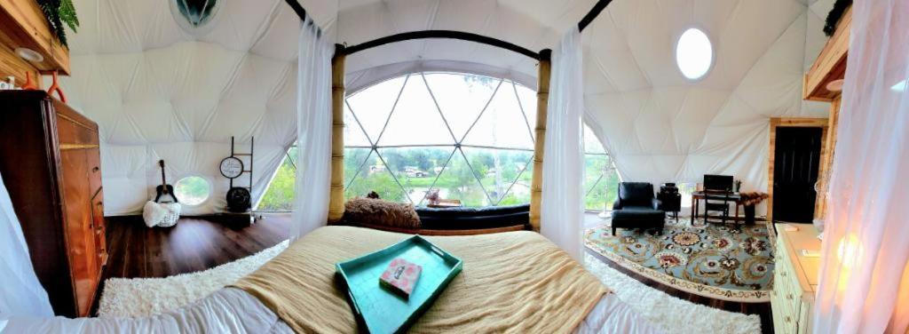 Waterfront Luxury Glamping Dome Hotell Rogersville Exteriör bild