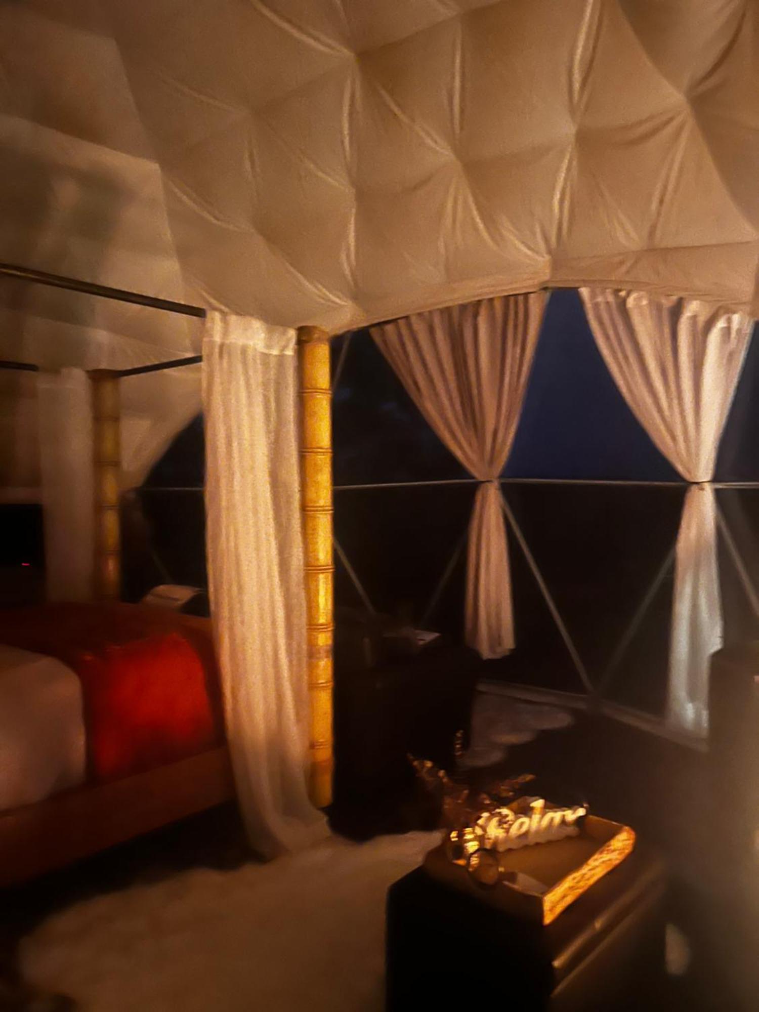 Waterfront Luxury Glamping Dome Hotell Rogersville Exteriör bild